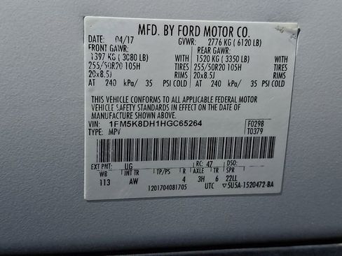 Used 2017 Ford Explorer XLT w/ Equipment Group 202A image 27