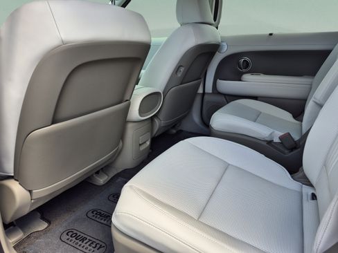 New 2026 Hyundai Palisade SEL Premium FWD image 18