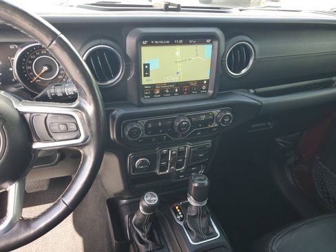 Used 2021 Jeep Wrangler Unlimited Sahara AWD/4WD image 20
