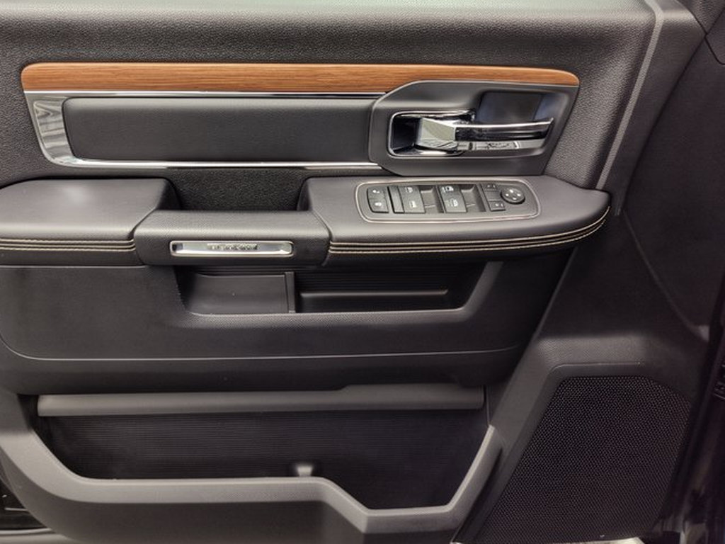 Used 2014 RAM 1500 Laramie AWD/4WD image 14