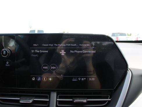 New 2026 Chevrolet Trax LS w/ LS Convenience Package FWD image 49