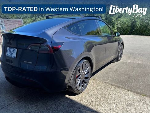 Used 2024 Tesla Model Y Performance AWD/4WD image 7