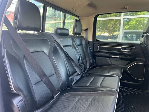 Used 2021 RAM 1500 Laramie AWD/4WD image 17