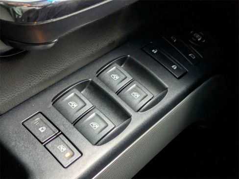 Used 2018 Chevrolet Silverado 1500 LT w/ All Star Edition image 24