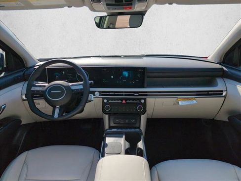 New 2026 Hyundai Tucson Limited image 18