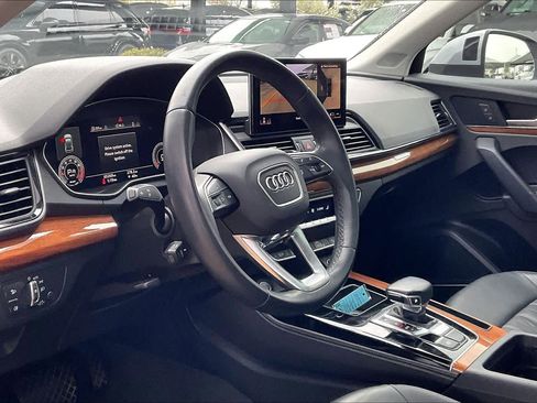 Used 2021 Audi Q5 Premium Plus w/ Premium Plus Package image 16