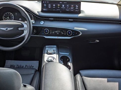 Used 2022 Genesis GV70 2.5T image 17