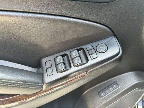 Used 2019 GMC Yukon SLT w/ Open Road Package image 19