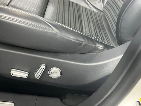 Used 2024 Lincoln Nautilus Reserve image 28