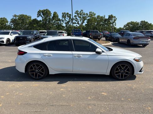 Used 2022 Honda Civic Sport Touring image 5