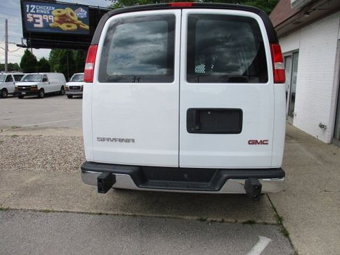 Used 2023 GMC Savana 2500 w/ Driver Convenience Package image 5