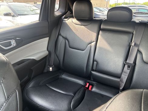 Used 2025 Jeep Compass Limited AWD/4WD image 40