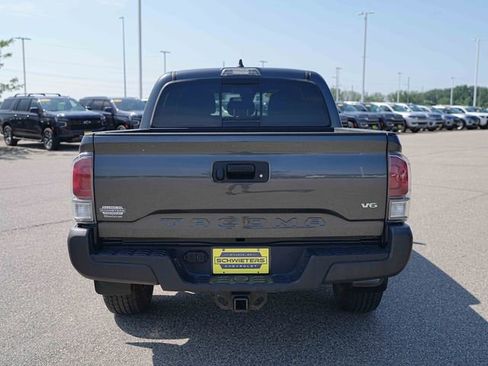 Used 2021 Toyota Tacoma TRD Off-Road AWD/4WD image 7