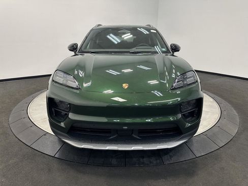 New 2025 Porsche Macan 4S Electric AWD/4WD image 10