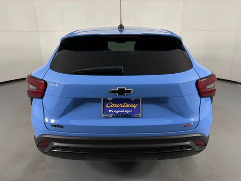 Used 2024 Chevrolet Trax RS image 8
