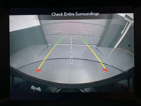 Used 2020 Jeep Wrangler Unlimited Sahara image 11