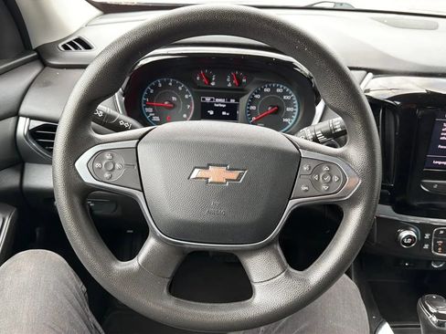 Used 2020 Chevrolet Traverse LS FWD image 10