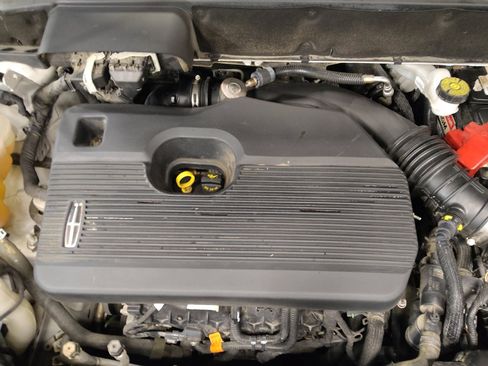 Used 2019 Lincoln Nautilus Reserve image 30