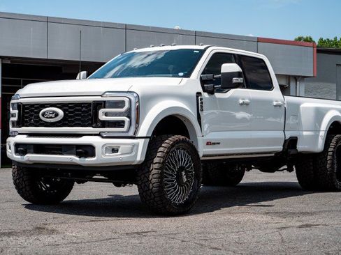 Used 2026 Ford F450 Platinum AWD/4WD image 6