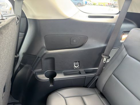 New 2026 Ford Explorer Active w/ Active Comfort Package RWD image 28