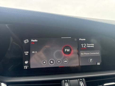 Used 2022 Alfa Romeo Giulia Sprint image 24