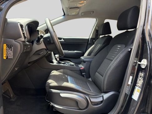 Used 2018 Kia Sportage LX FWD image 10