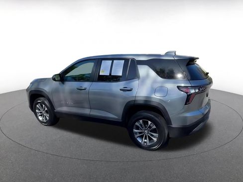Used 2025 Chevrolet Equinox LT FWD image 10