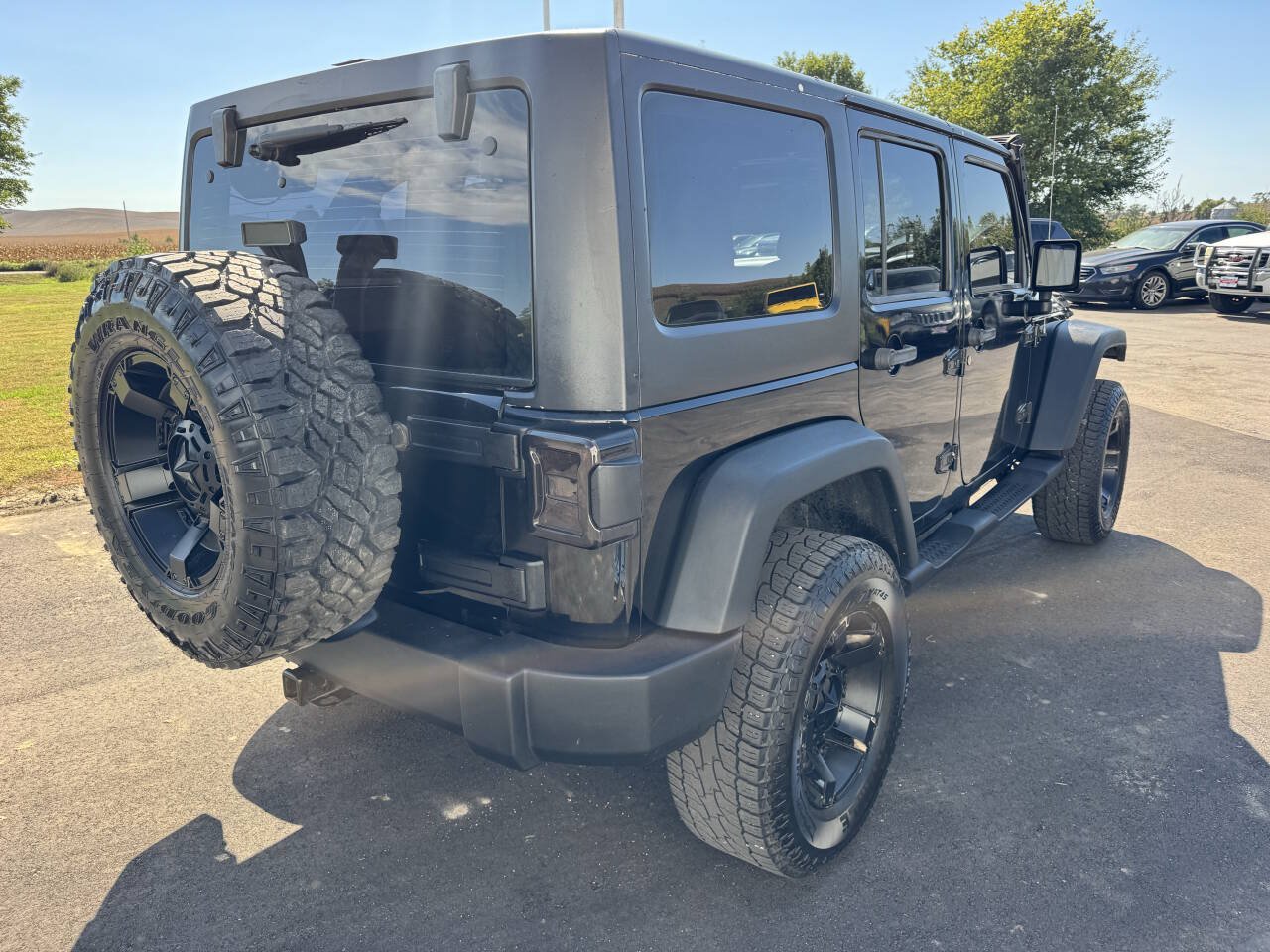 Used 2013 Jeep Wrangler Unlimited Sport AWD/4WD image 5