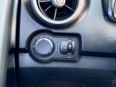 Used 2016 Chevrolet Trax LT w/ LT Convenience Package image 27