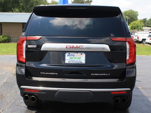 Used 2023 GMC Yukon Denali AWD/4WD image 5