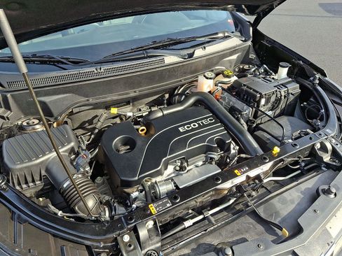 Used 2020 Chevrolet Equinox LT w/ Midnight Edition image 28