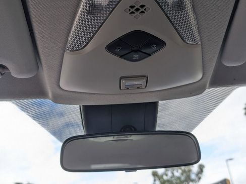 Used 2020 Toyota C-HR LE image 21