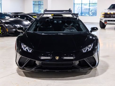 Used 2024 Lamborghini Huracan Sterrato AWD/4WD image 11