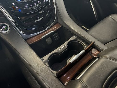 Used 2018 Cadillac Escalade ESV Premium Luxury image 13