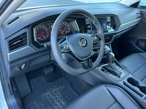 Used 2021 Volkswagen Jetta SE image 22