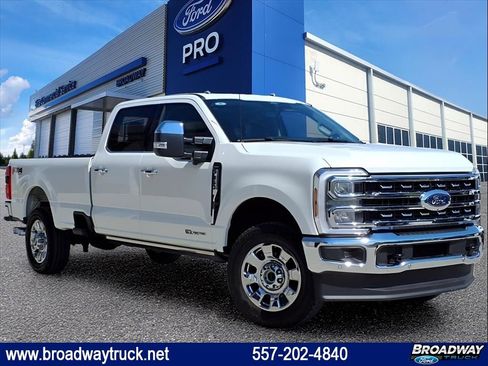 Used 2025 Ford F350 Lariat w/ Lariat Ultimate Package image 1