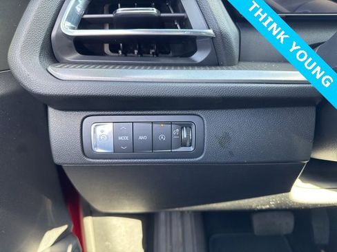 New 2026 Chevrolet Traverse LT w/ Sun and Wheel Package image 24