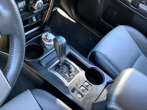 Used 2018 Toyota 4Runner TRD Off-Road Premium image 15