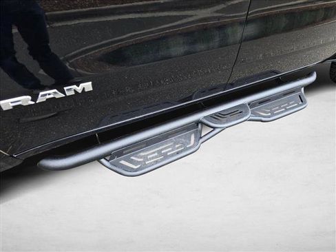 Used 2022 RAM 1500 Big Horn AWD/4WD image 30