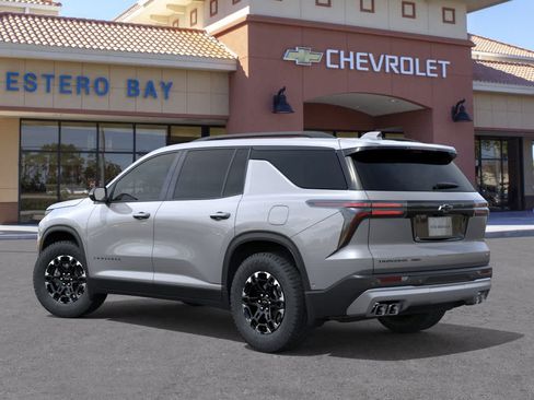 New 2027 Chevrolet Traverse Z71 w/ Driver Confidence Package AWD/4WD image 3