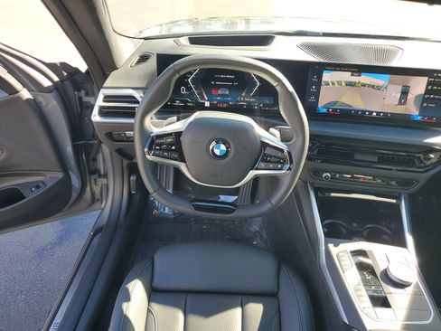 Used 2025 BMW 430i xDrive Coupe w/ Premium Package image 13