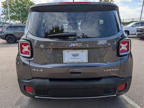 Used 2018 Jeep Renegade Limited w/ UConnect 8.4 Nav Group image 4