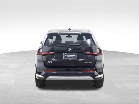 Used 2025 BMW X1 xDrive28i w/ Convenience Package image 4