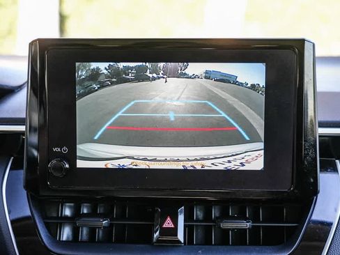 Used 2024 Toyota Corolla LE FWD image 23