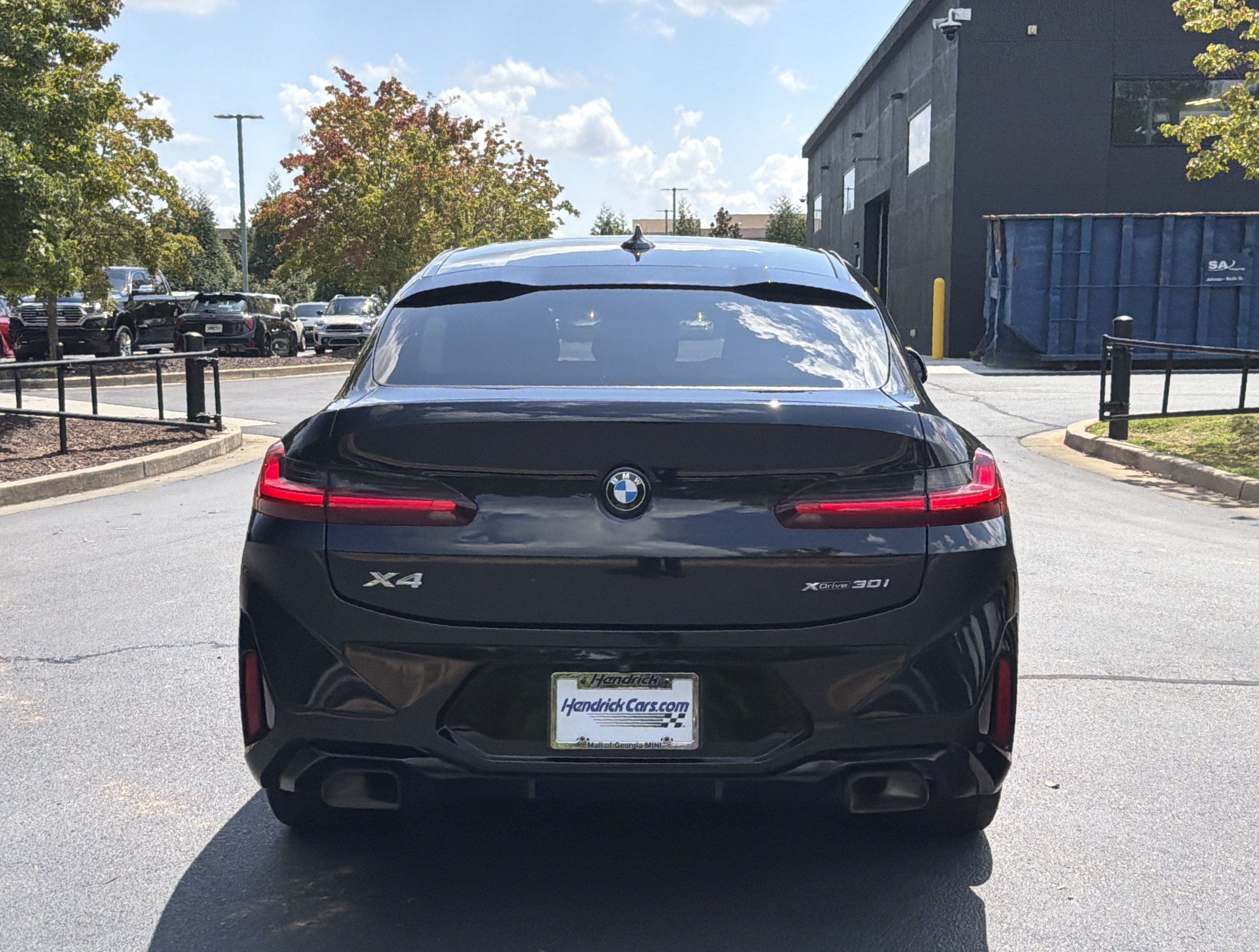 Used 2024 BMW X4 xDrive30i w/ M Sport Package AWD/4WD image 16