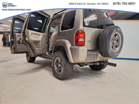 Used 2004 Jeep Liberty Renegade w/ Trailer Tow Group AWD/4WD image 22