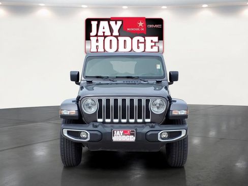 Used 2023 Jeep Wrangler Unlimited Sahara AWD/4WD image 2