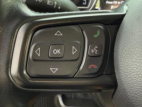 Used 2021 Jeep Gladiator Sport image 17