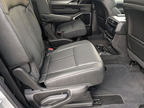 New 2026 Jeep Grand Wagoneer L Limited image 32