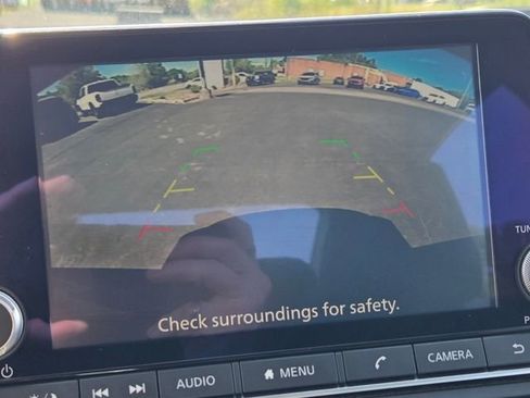 Used 2025 Nissan Altima 2.5 SV FWD image 27